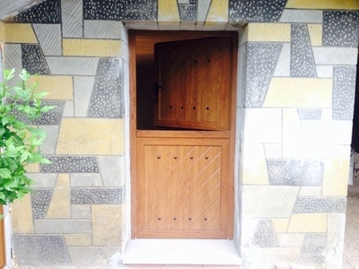 Puerta cuarterona simil madera rústica 