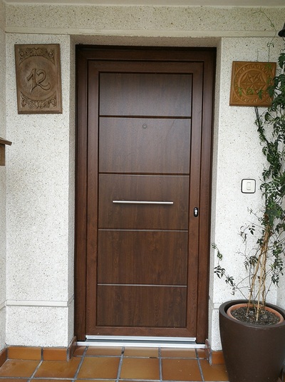 Puerta Lisa