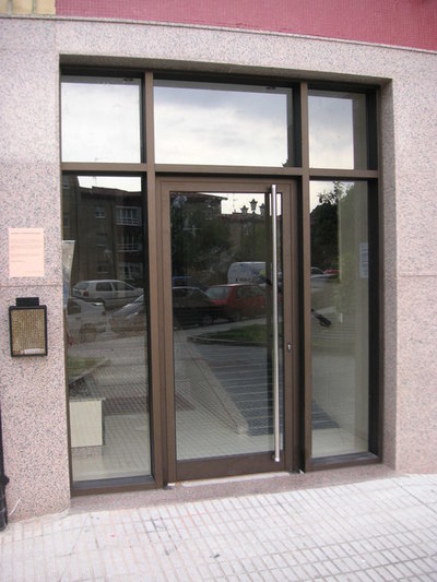 Puertas de portal de aluminio reforzado